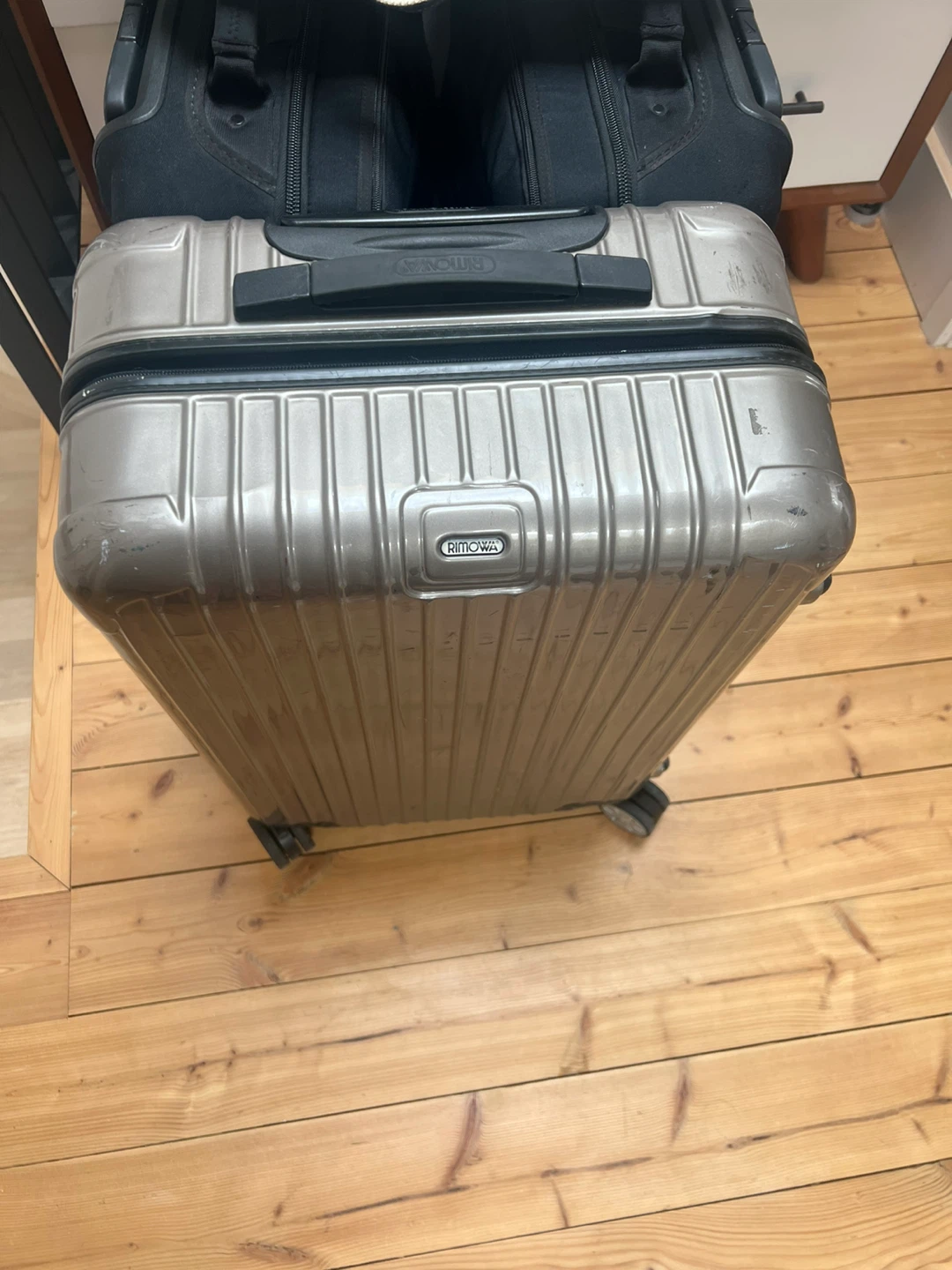 Rimowa Silver Suitcase - photo 2