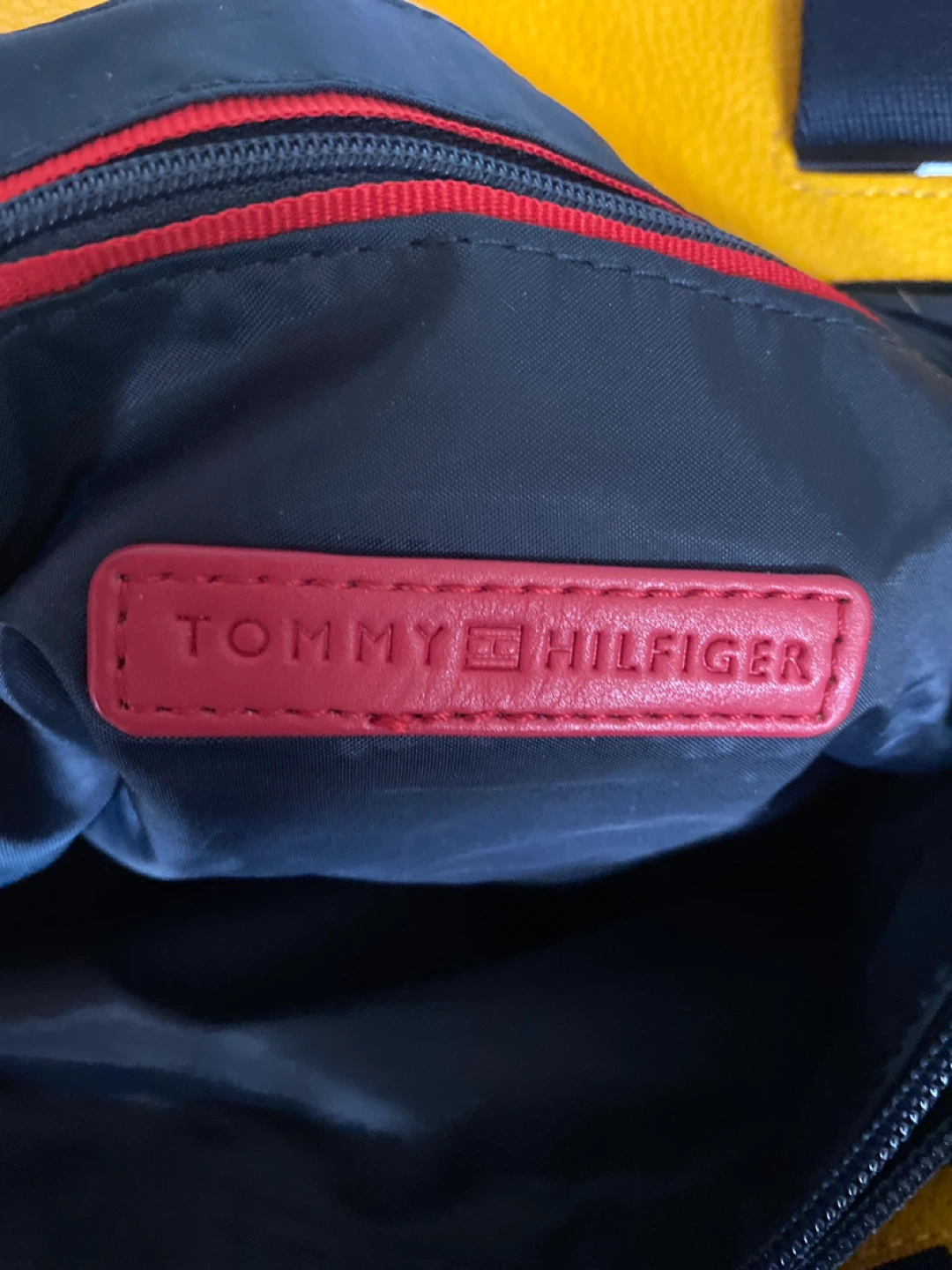 Tommy Hilfiger shoulder bag - photo 3