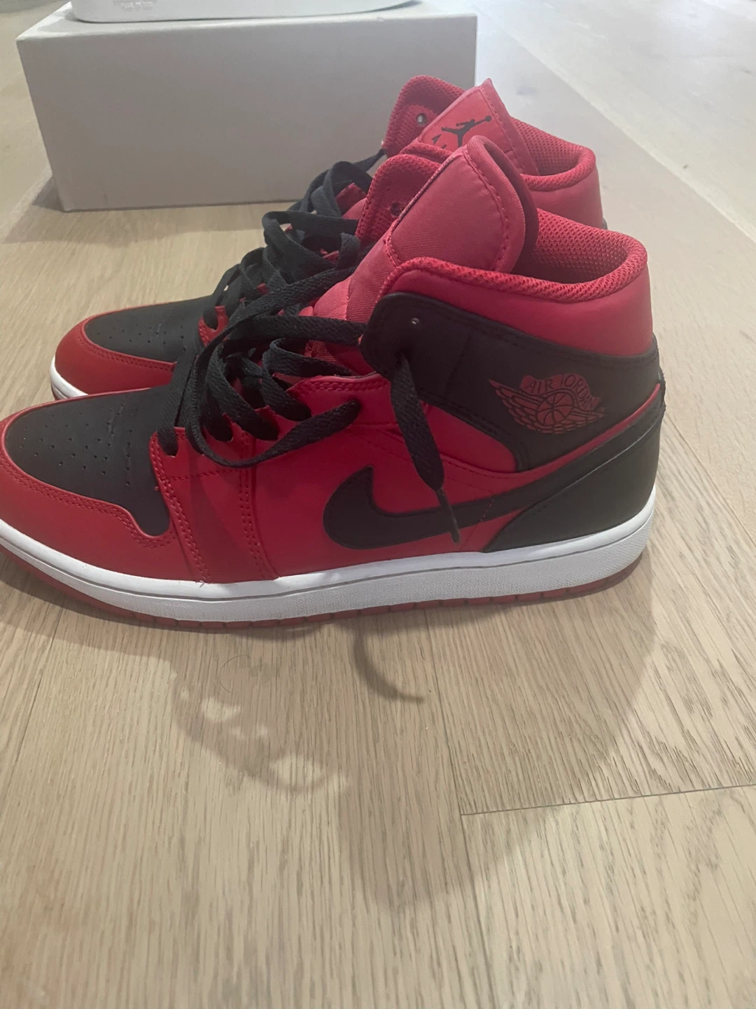 Air Jordan 1 Mid Sneakers Red Black - photo 3