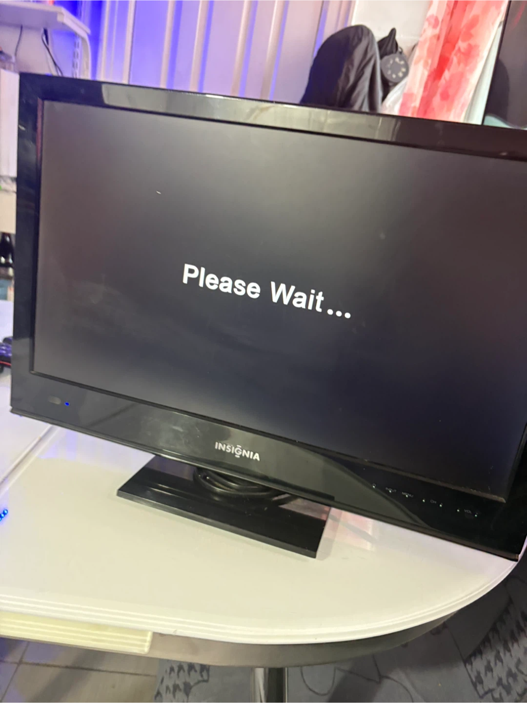 Insignia 32" HD LED TV