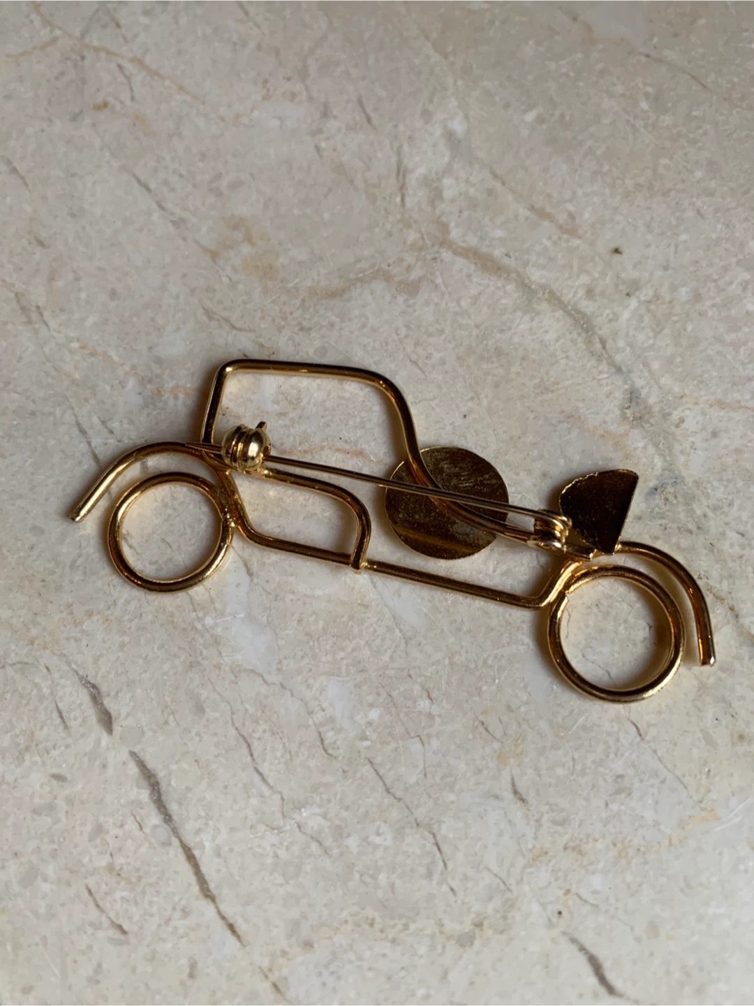 Vintage Gold Tone Wire Car Brooch Pin - photo 2