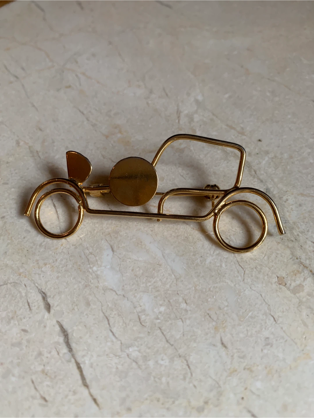 Vintage Gold Tone Wire Car Brooch Pin