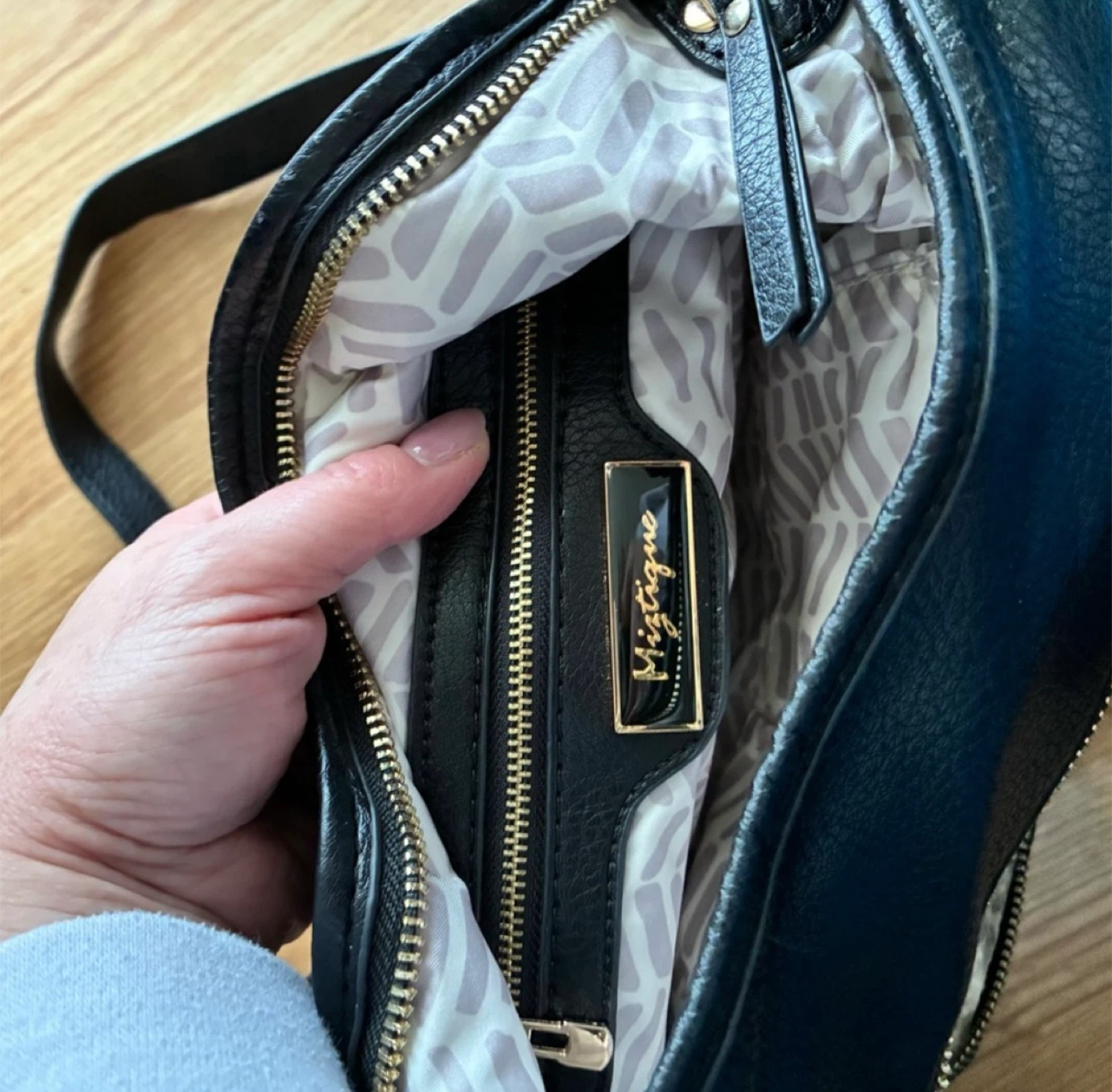 Miztique Black Faux Leather Crossbody Bag - photo 3