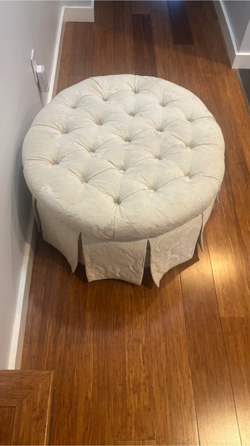 Tufted Round Ottoman with Skirt - photo 2