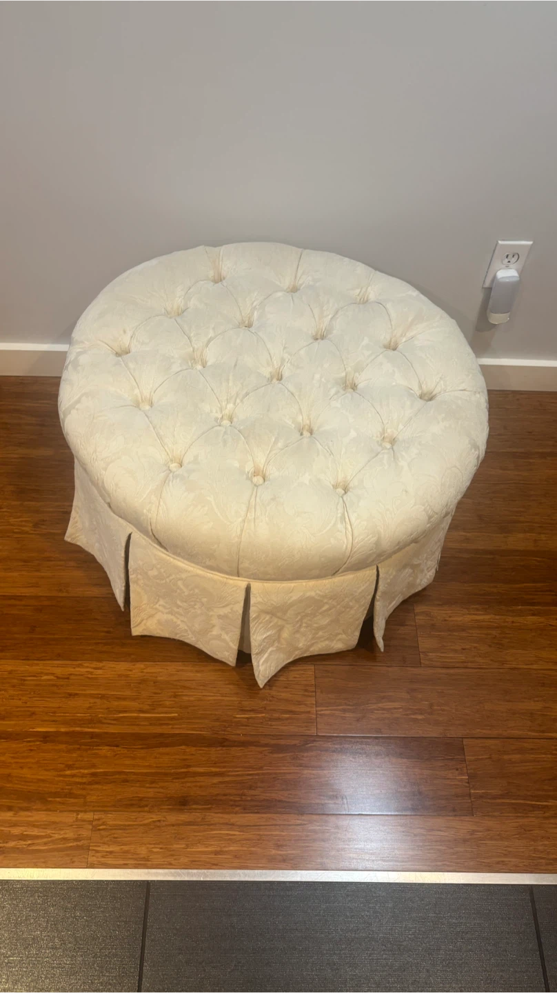 Tufted Round Ottoman with Skirt - photo 3
