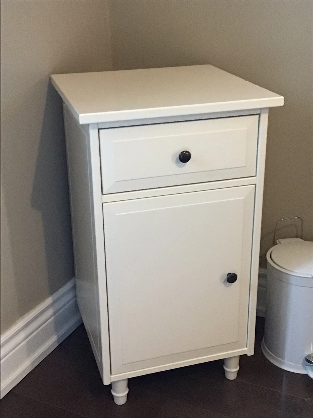 White accent bedside table with drawer and door