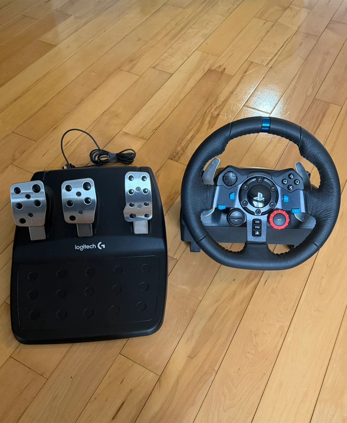 Logitech G29 Racing Wheel + Pedals (PlayStation / PC) - photo 3