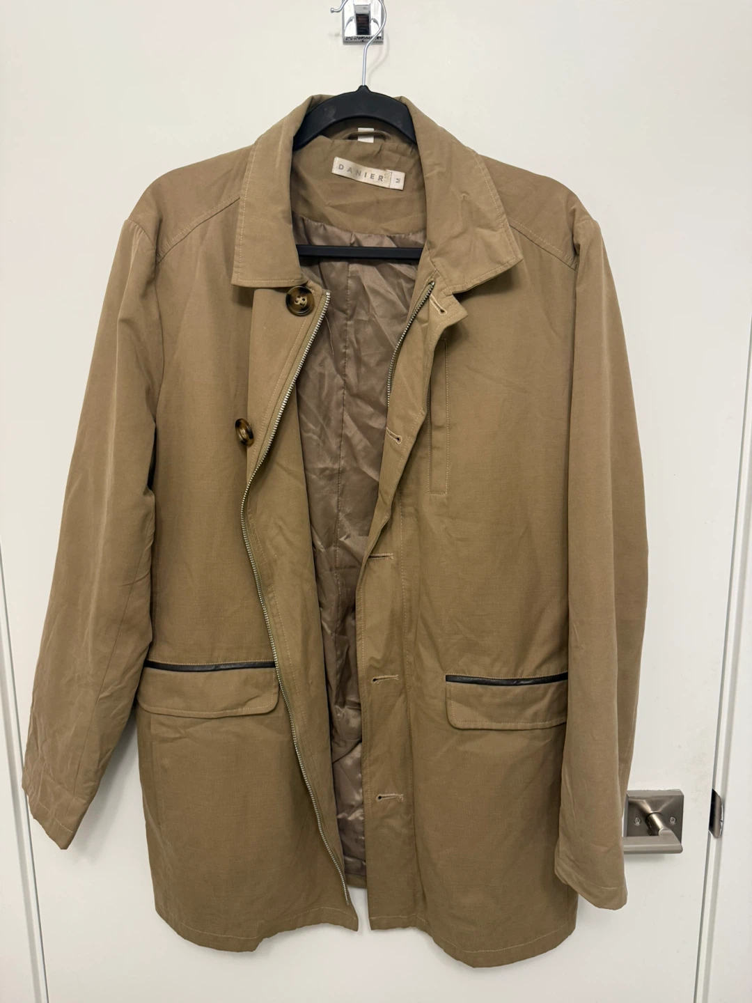 DANIER Tan Jacket with Leather Collar