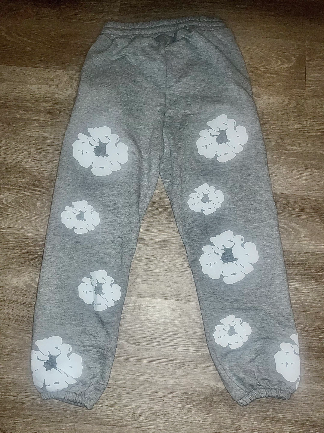 Grey & white denim tears hoodie and pants set. - photo 5
