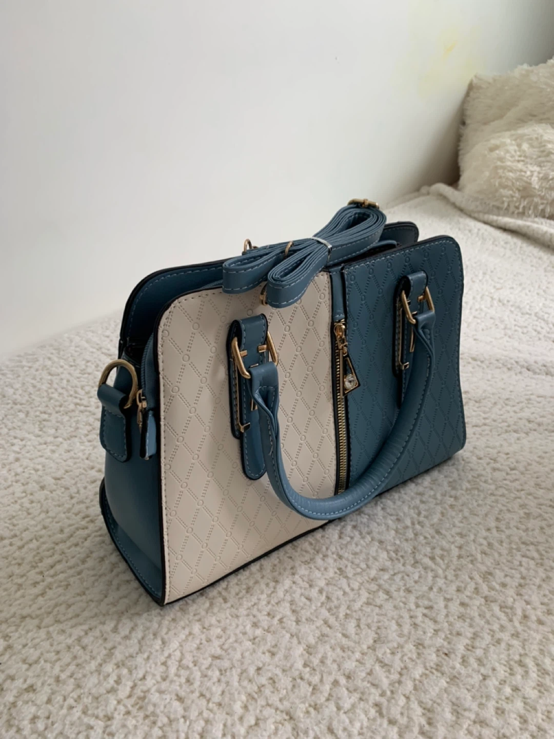 Brand new hand bag for sale