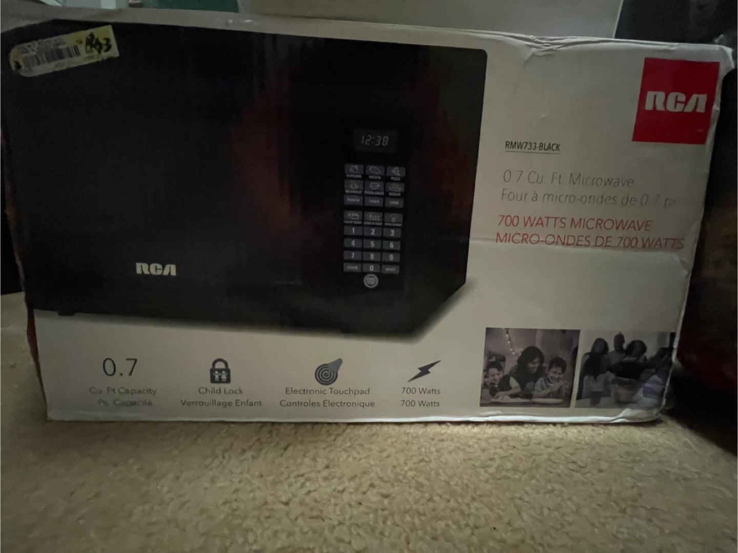 RCA RMW733-BLACK 0.7 Cu. Ft. Microwave