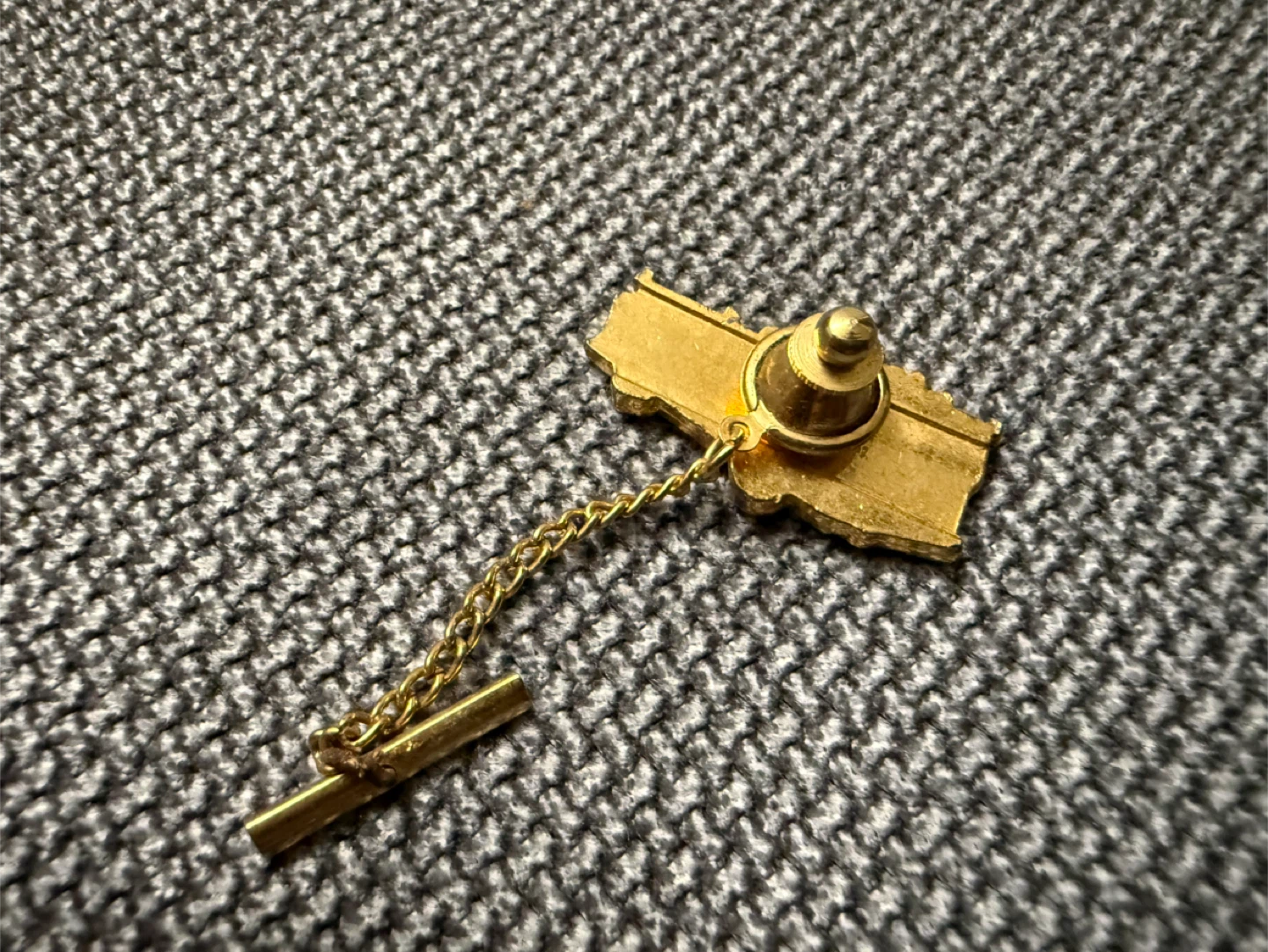Vintage Fire Truck Tie Tac Pin - photo 4