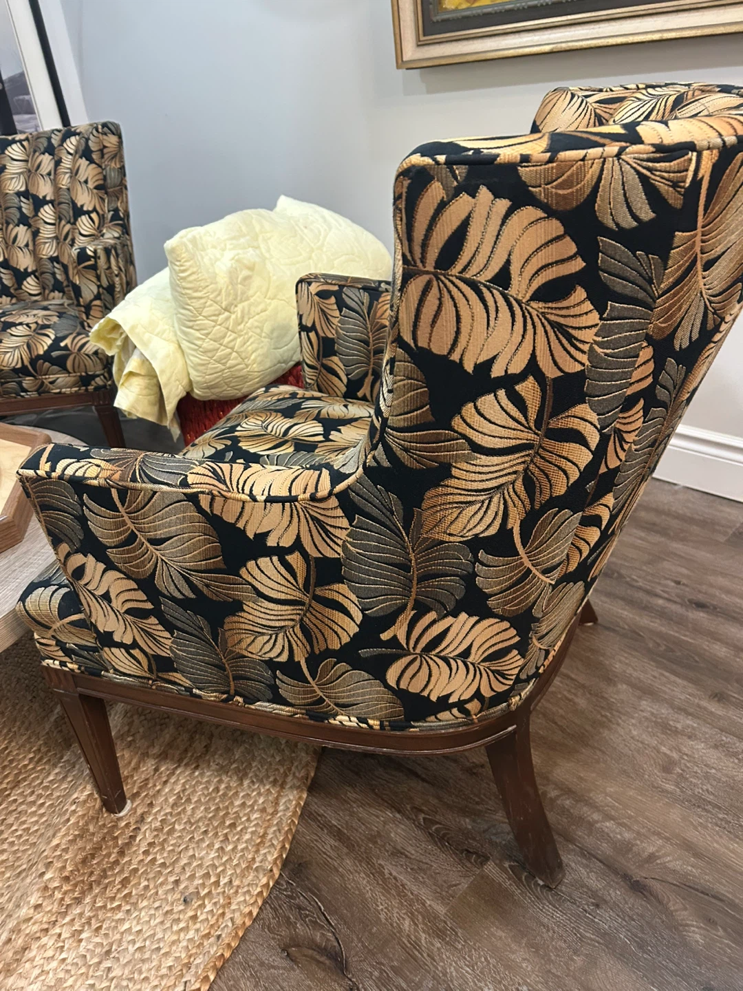 Vintage Armchair with Tropical Leaf Pattern - photo 3