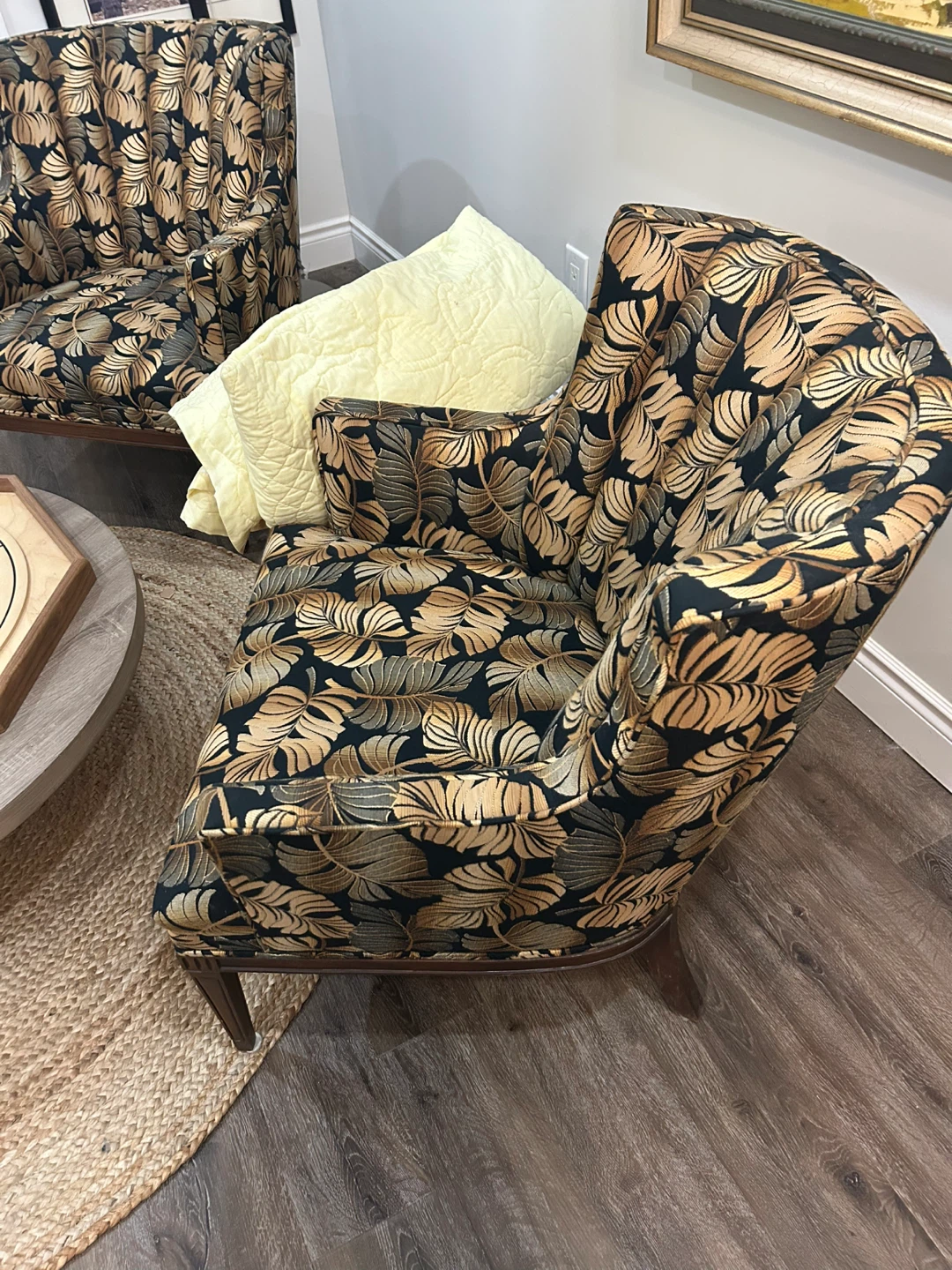 Vintage Armchair with Tropical Leaf Pattern - photo 2