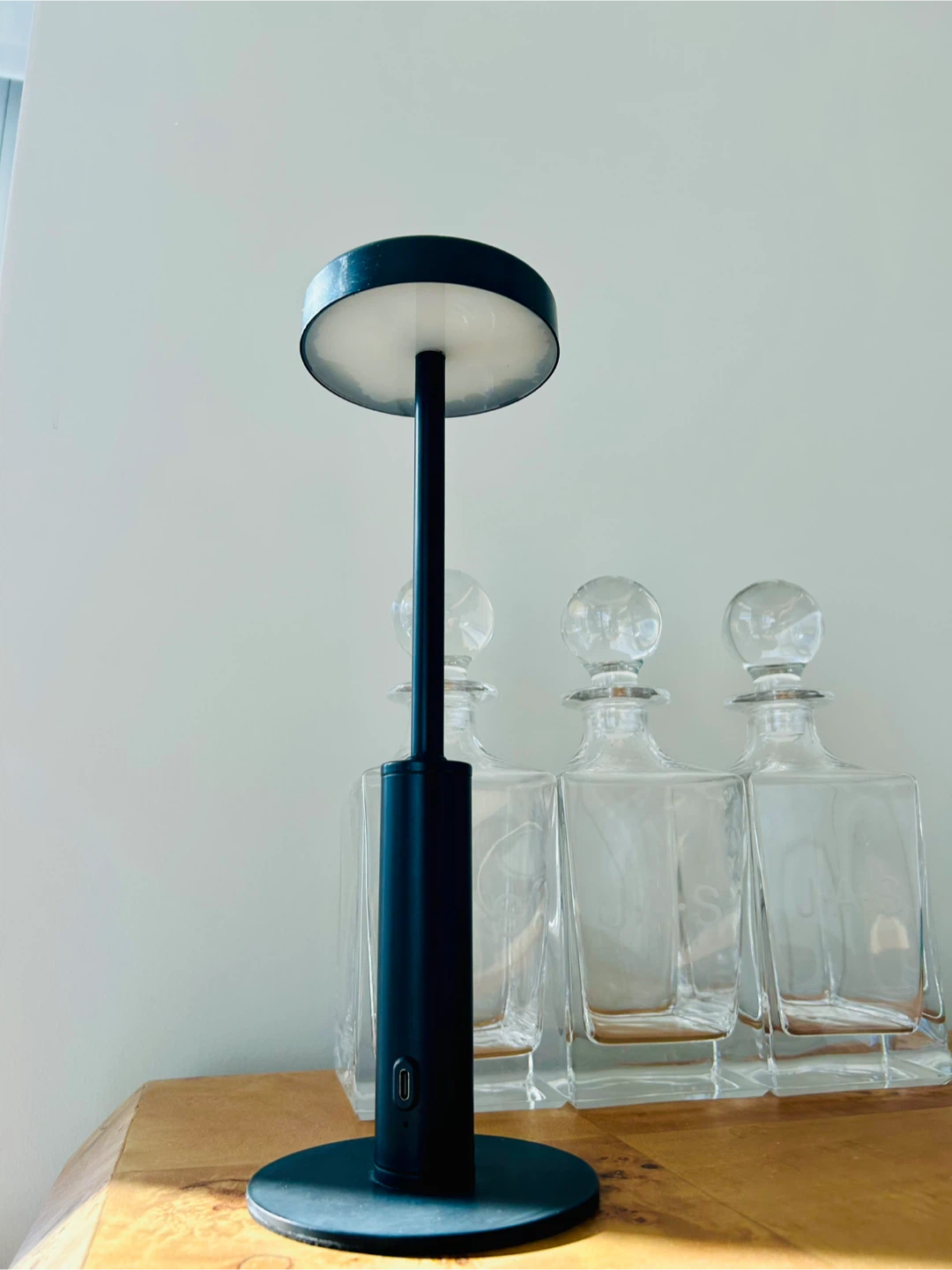 Re-Chargeable LED Indoor Outdoor Table Lamp - photo 4