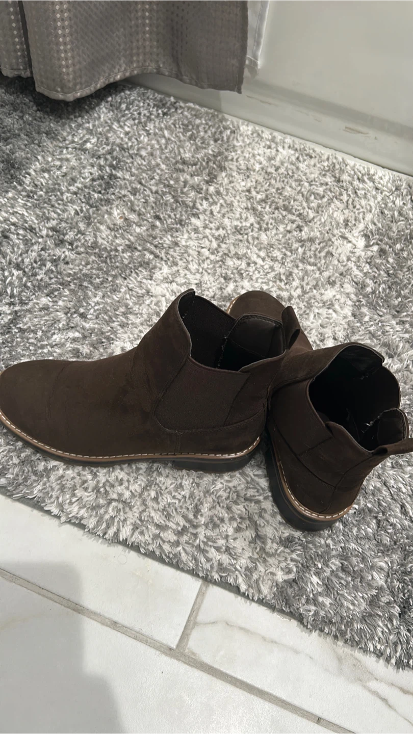 Kensie Brown Suede Chelsea Boots - photo 2