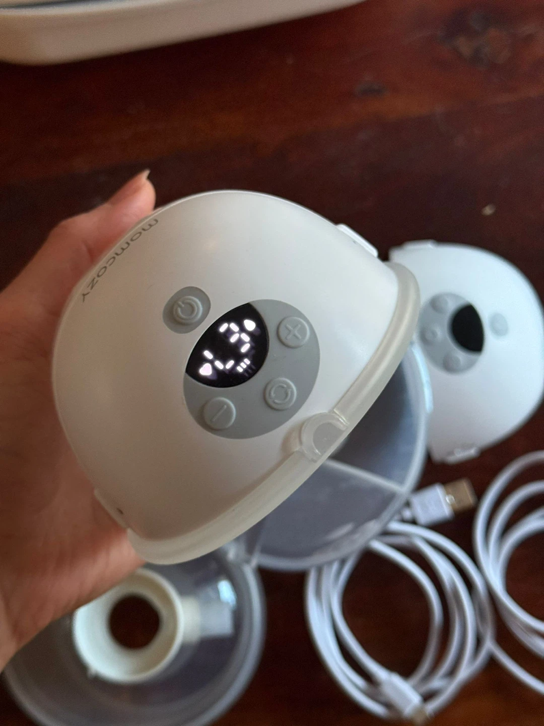 Momcozy M5 Hands Free Breast Pump with Case - photo 4