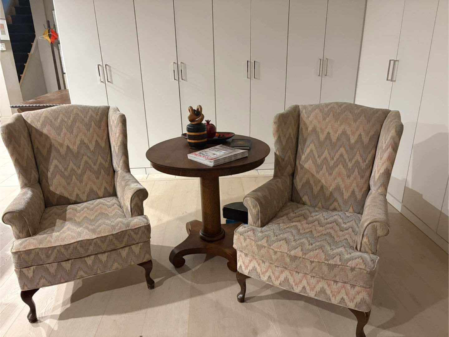 Set of 2 Wingback Accent Chairs