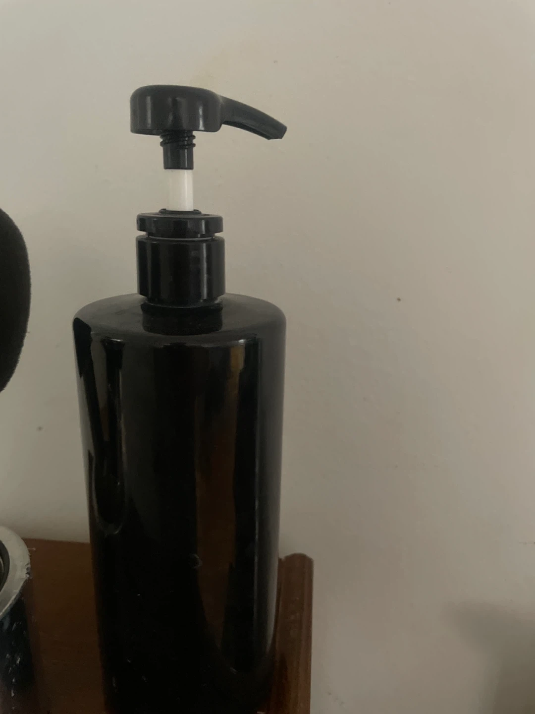 Black Pump Bottle