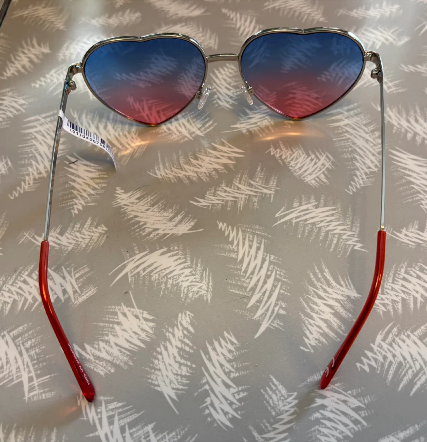 ✨✨Heart Shaped Sunglasses - photo 2