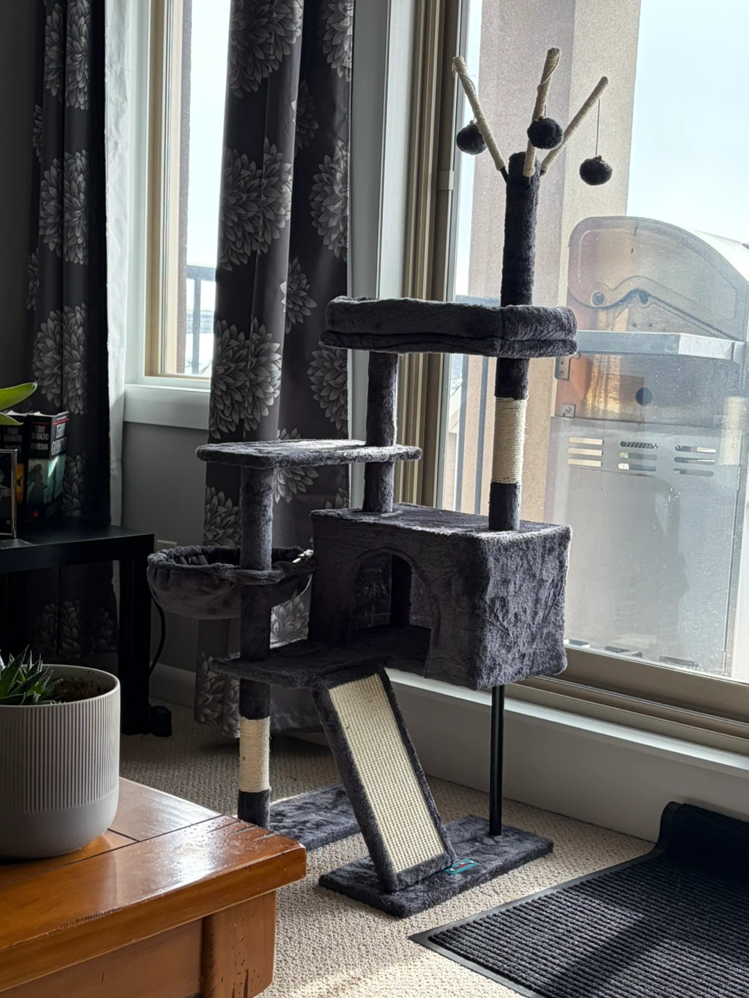 Small Cat/Kitten Tree BRAND NEW