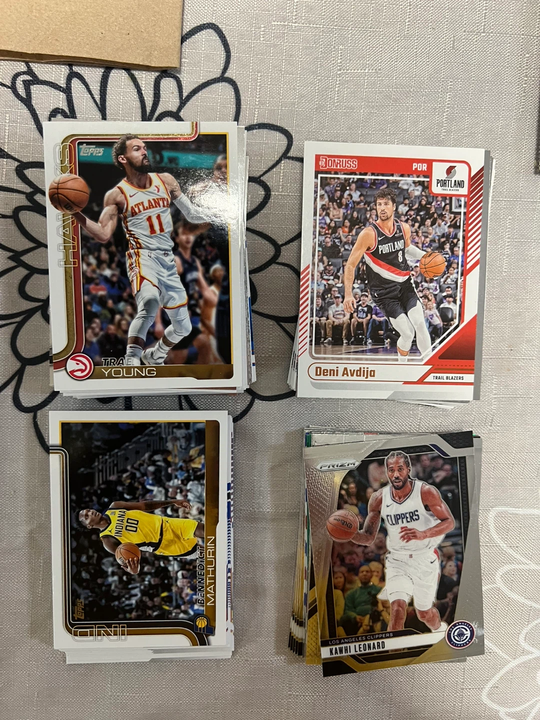 SELLING  NBA BASKETBALL CARDS