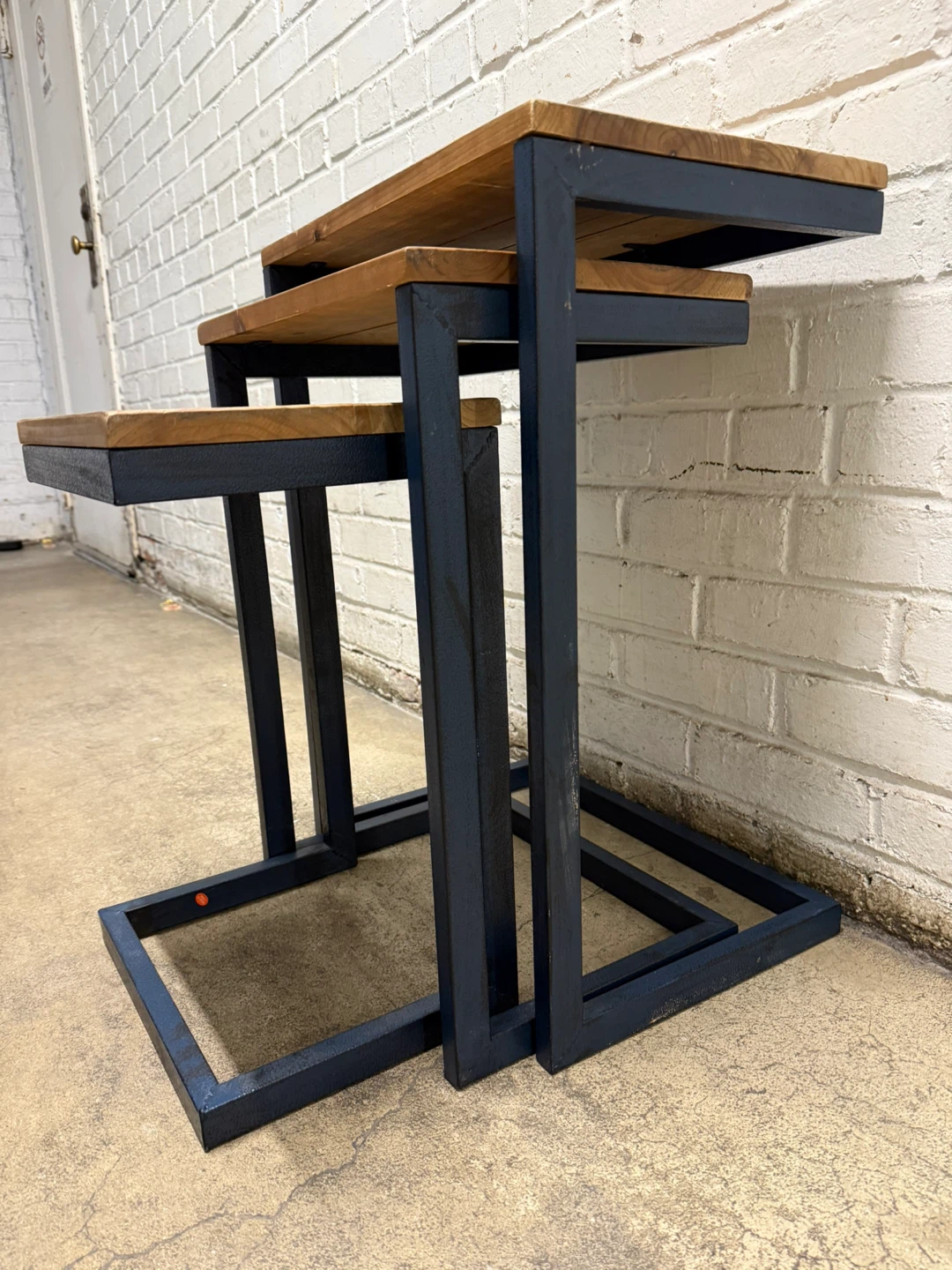 Nesting Tables Set of 3 for sale! - photo 2