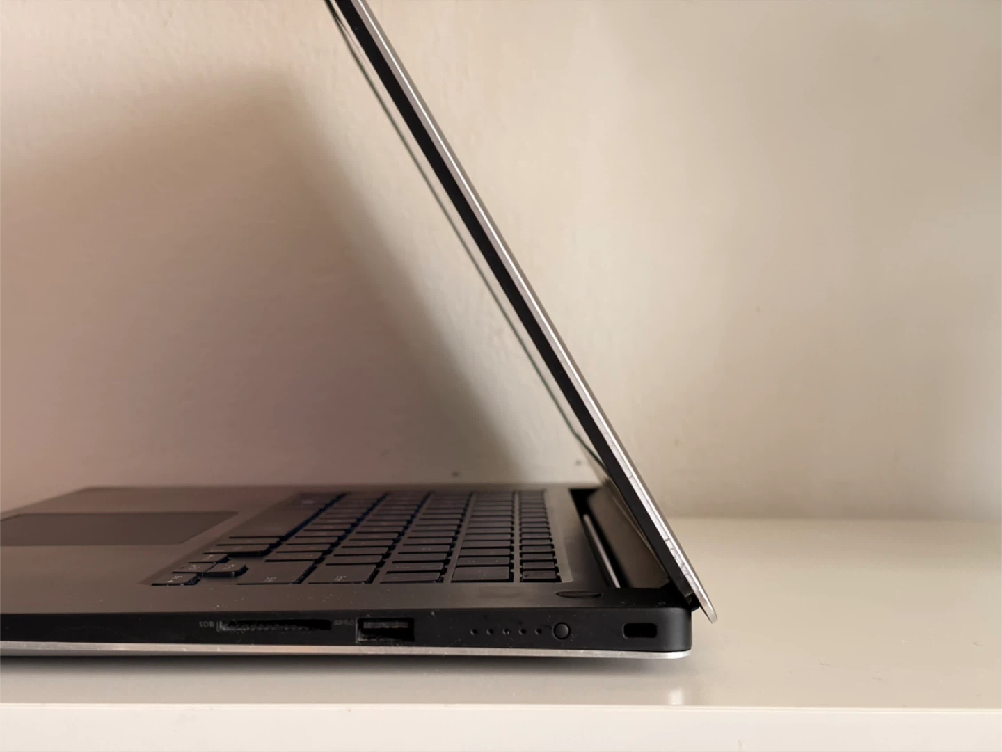 Dell XPS 15 9560 Laptop — i7 / 16GB RAM / SSD / GTX 1050 - photo 4