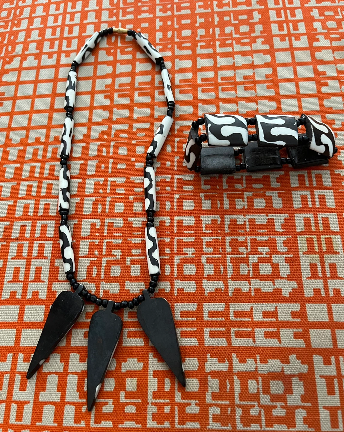 Beaded Necklace and Bracelet Set