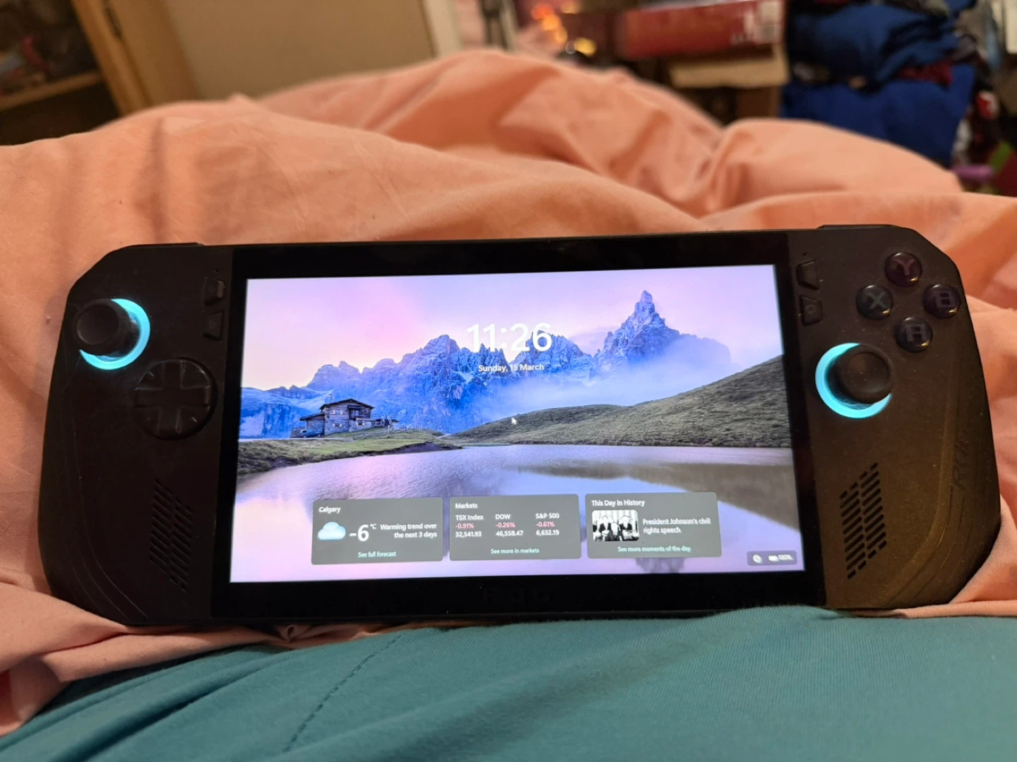 ASUS ROG Ally Gaming Handheld - photo 3
