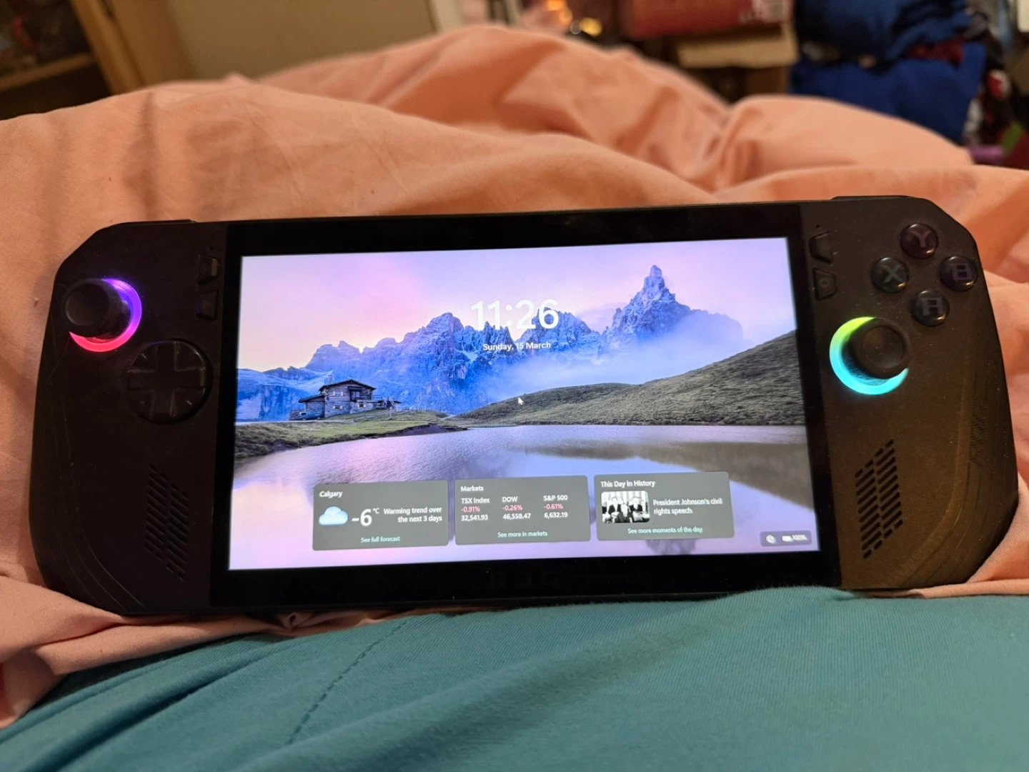 ASUS ROG Ally Gaming Handheld - photo 2