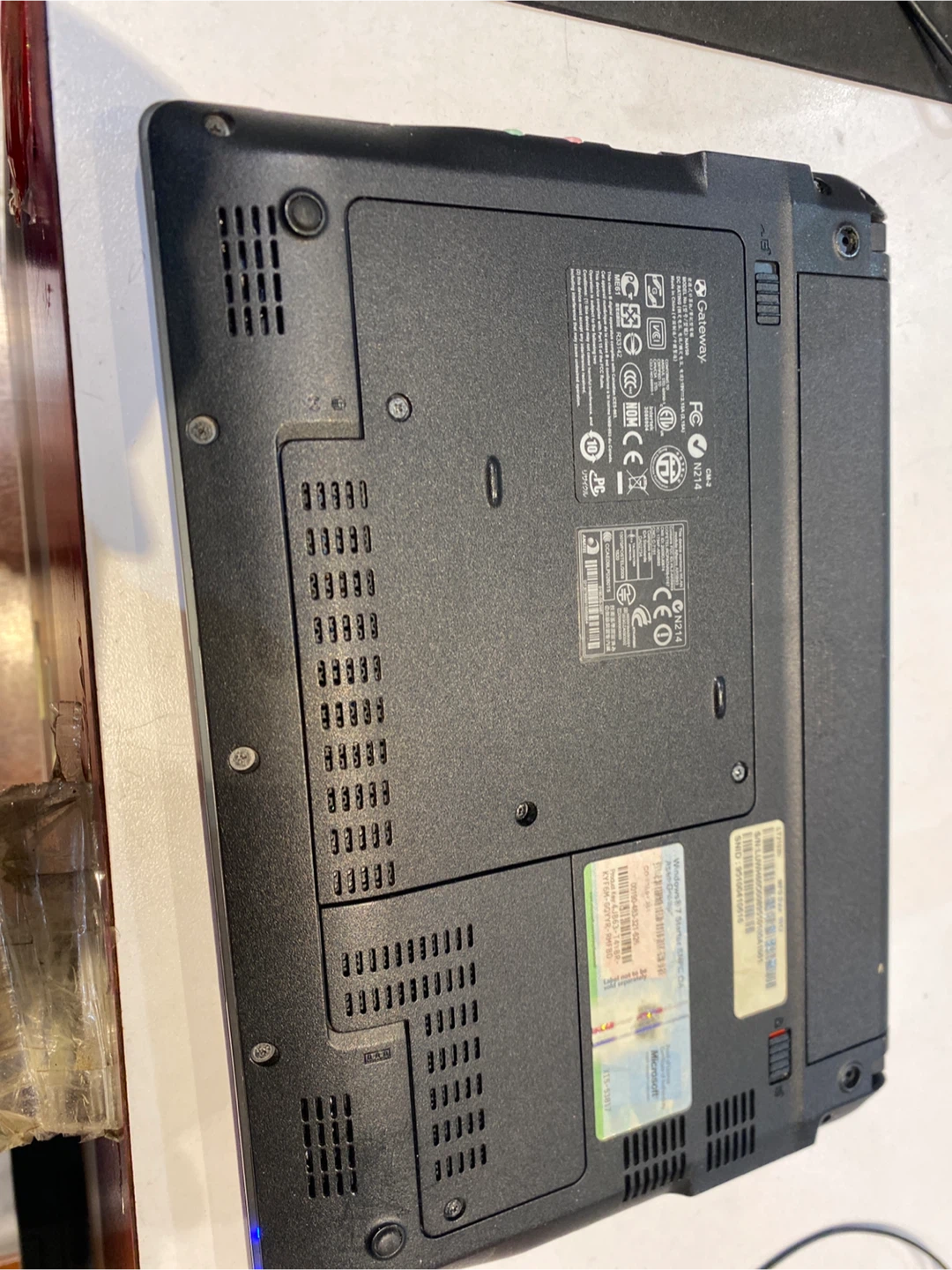 Gateway NAV50 Netbook Laptop - photo 4