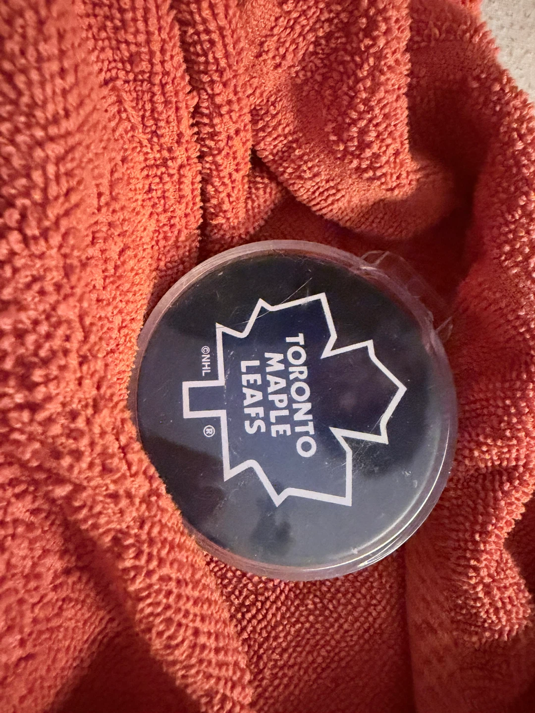 Toronto Maple Leafs NHL Official Licensed Product Puck