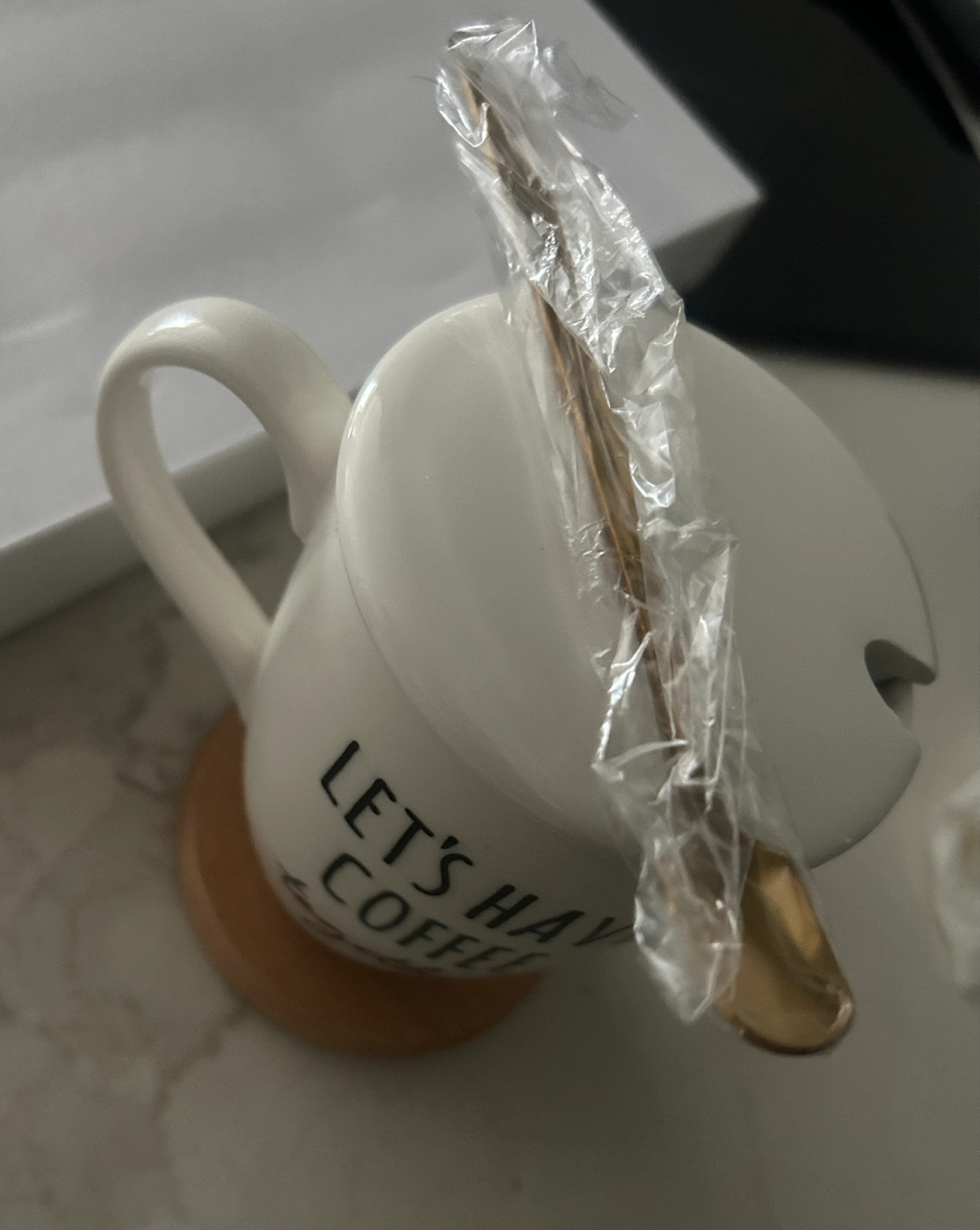Coffee Mug Set with Spoons and Lids - photo 2
