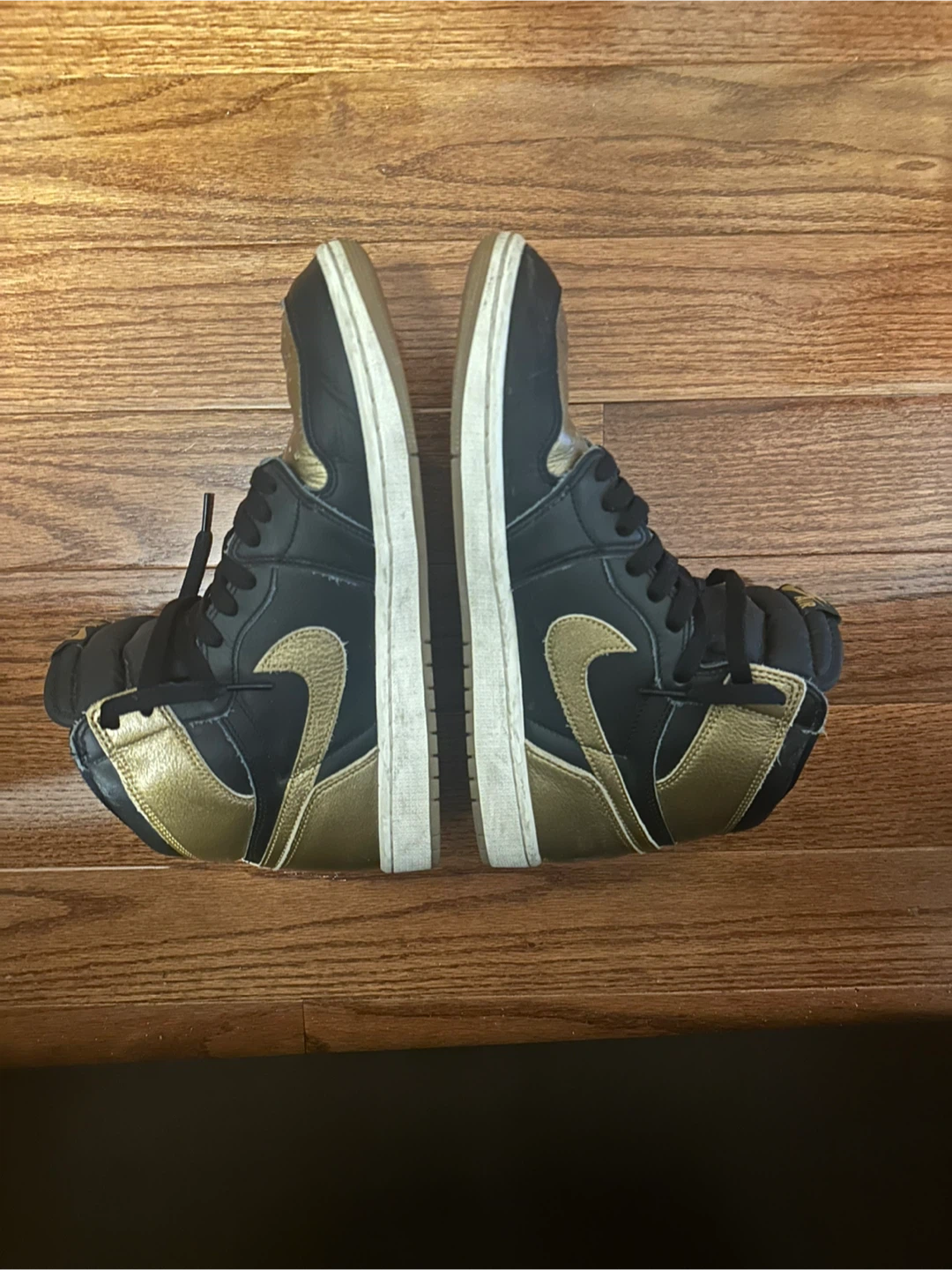 Nike Air Jordan 1 Retro High OG Shoes - Black/Metallic Gold - photo 3