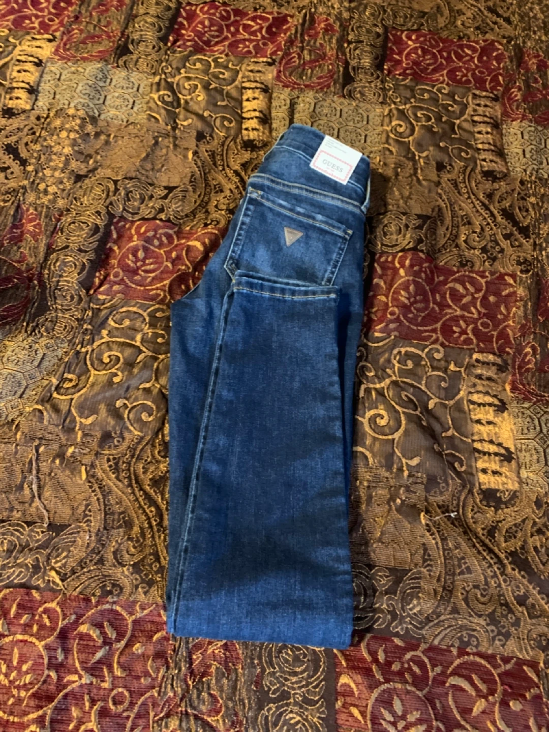 Guess Power Curvy Mid Rise Jeans - Size 26 - photo 4