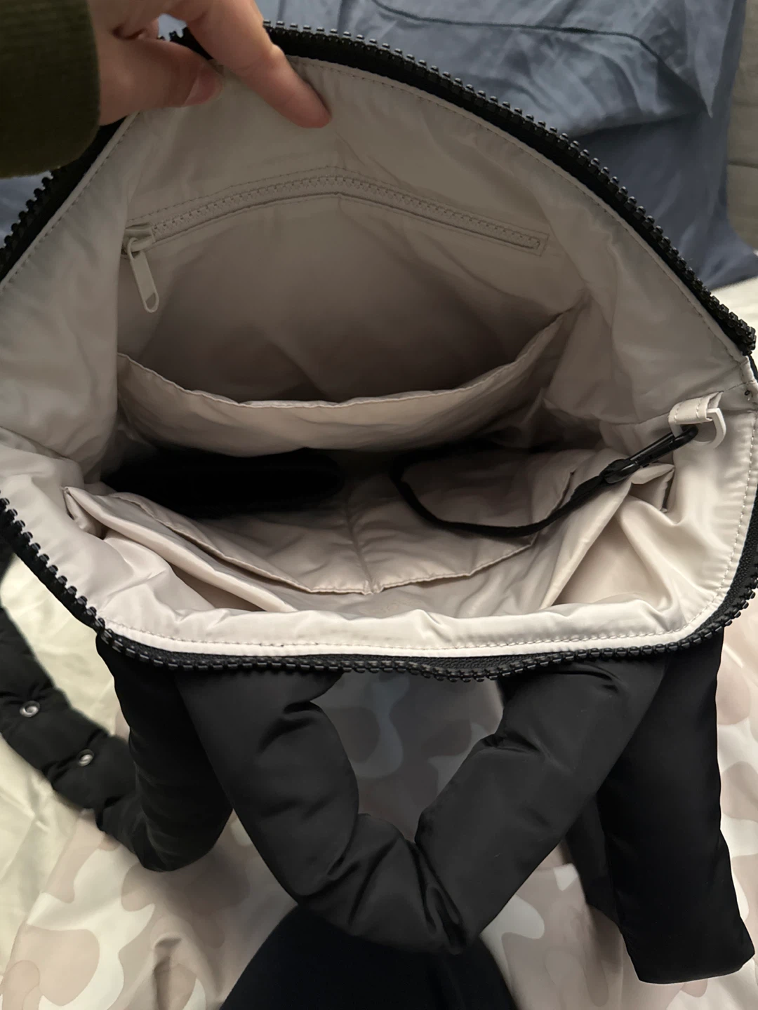 Black Nylon Puffer Tote Bag - photo 2