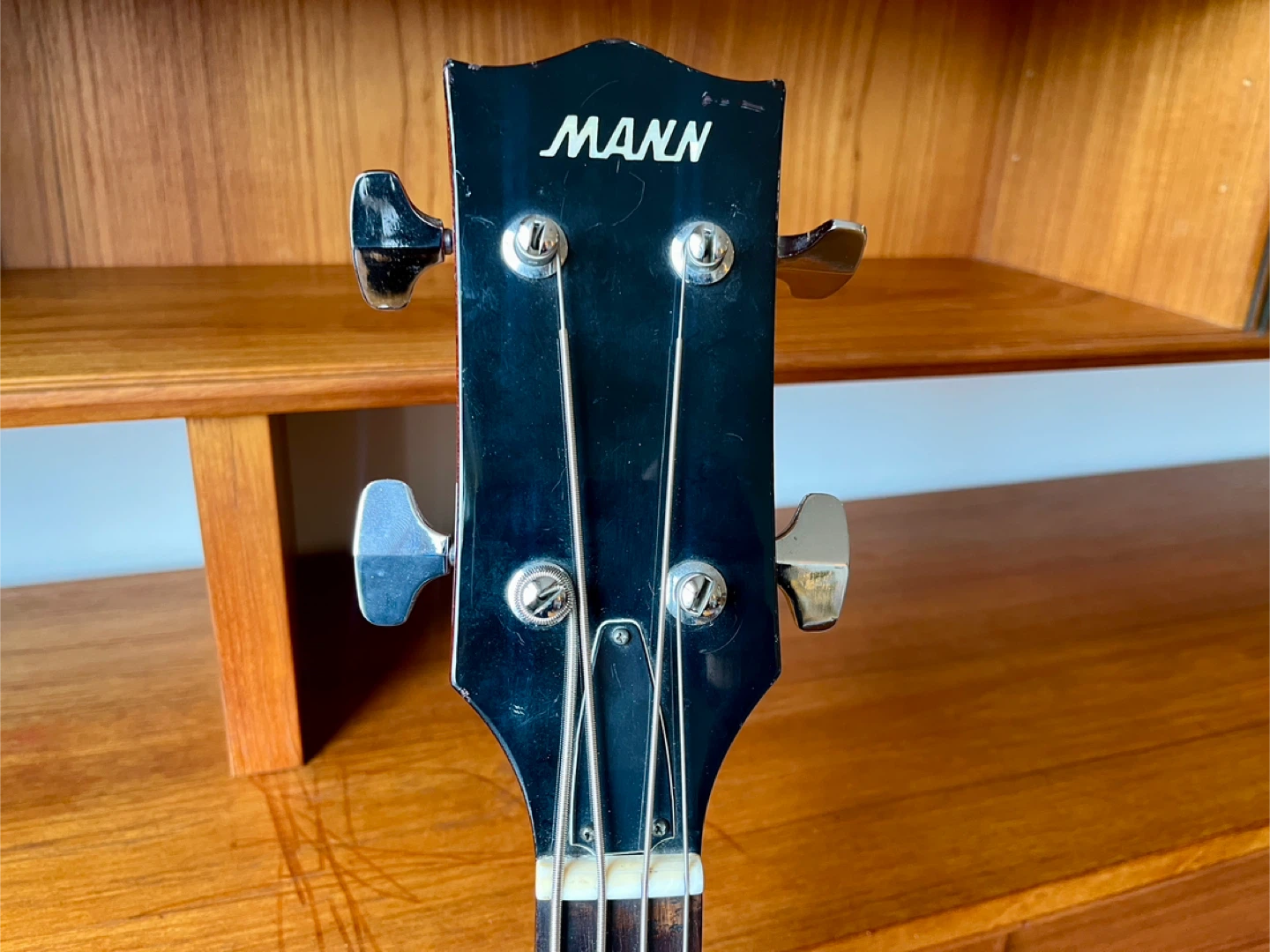 Vintage Mann MIJ Gibson EB-3 Short Scale Bass Copy - photo 3