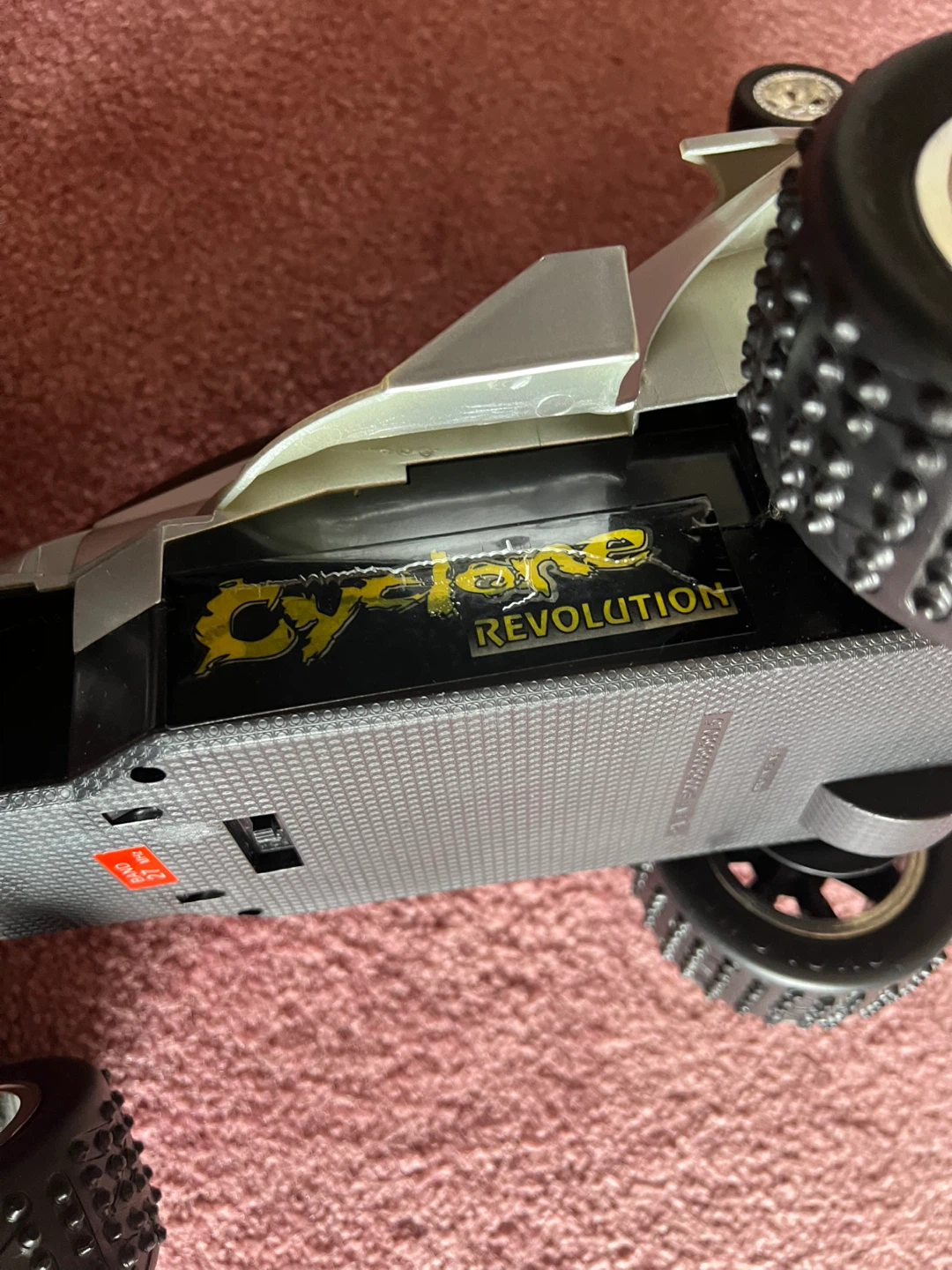 RC Remote Control Car "Cyclone Revolution" - photo 3
