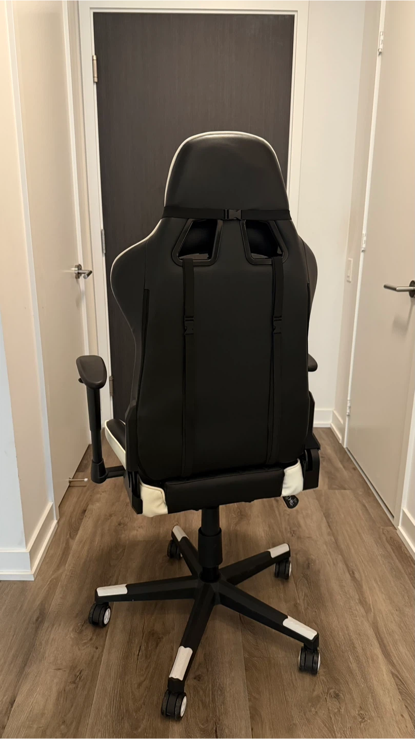 Racing Style Gaming Chair - Like New - photo 3