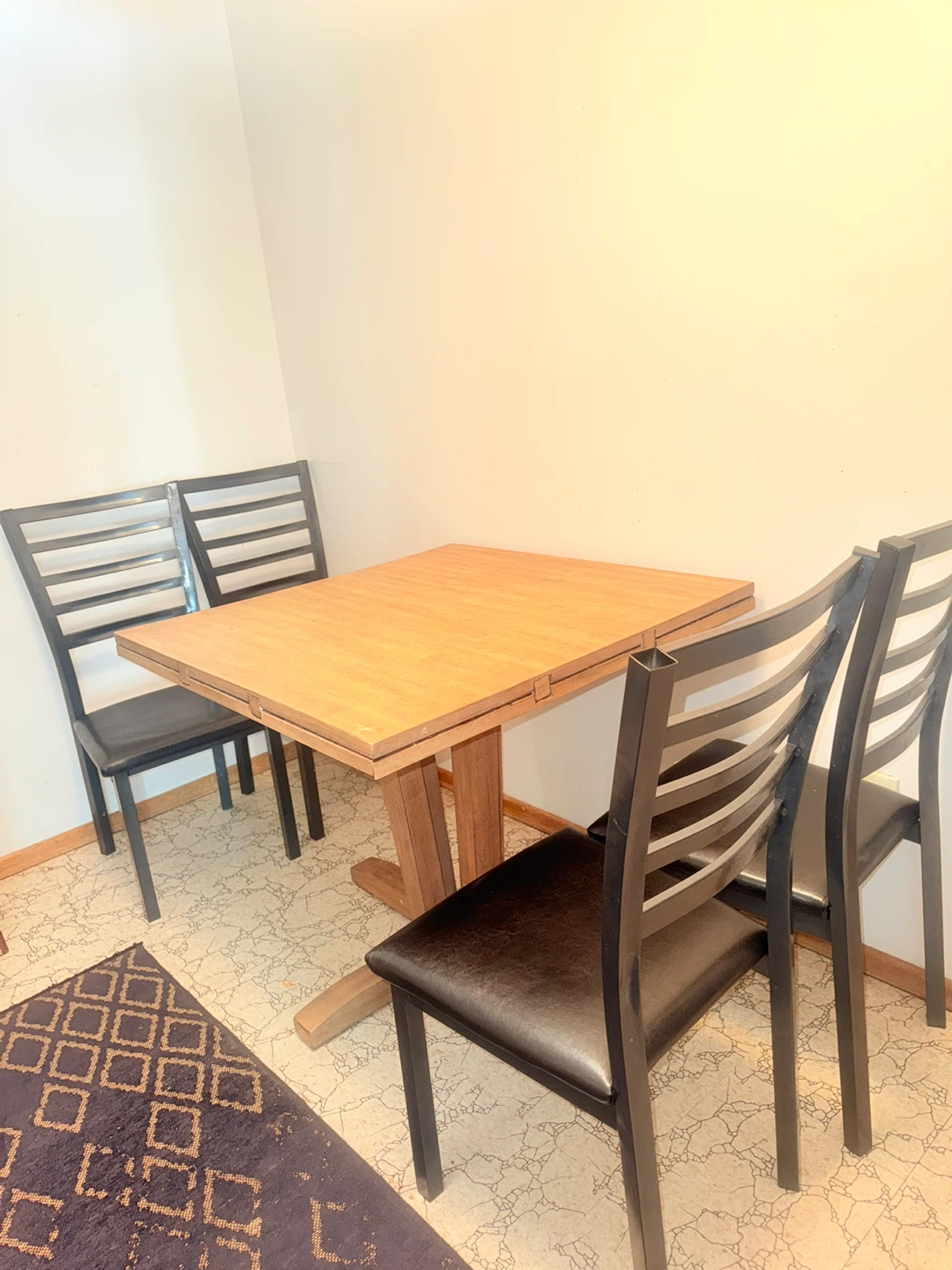 Expandable Dining Table with 4 chairs - photo 2