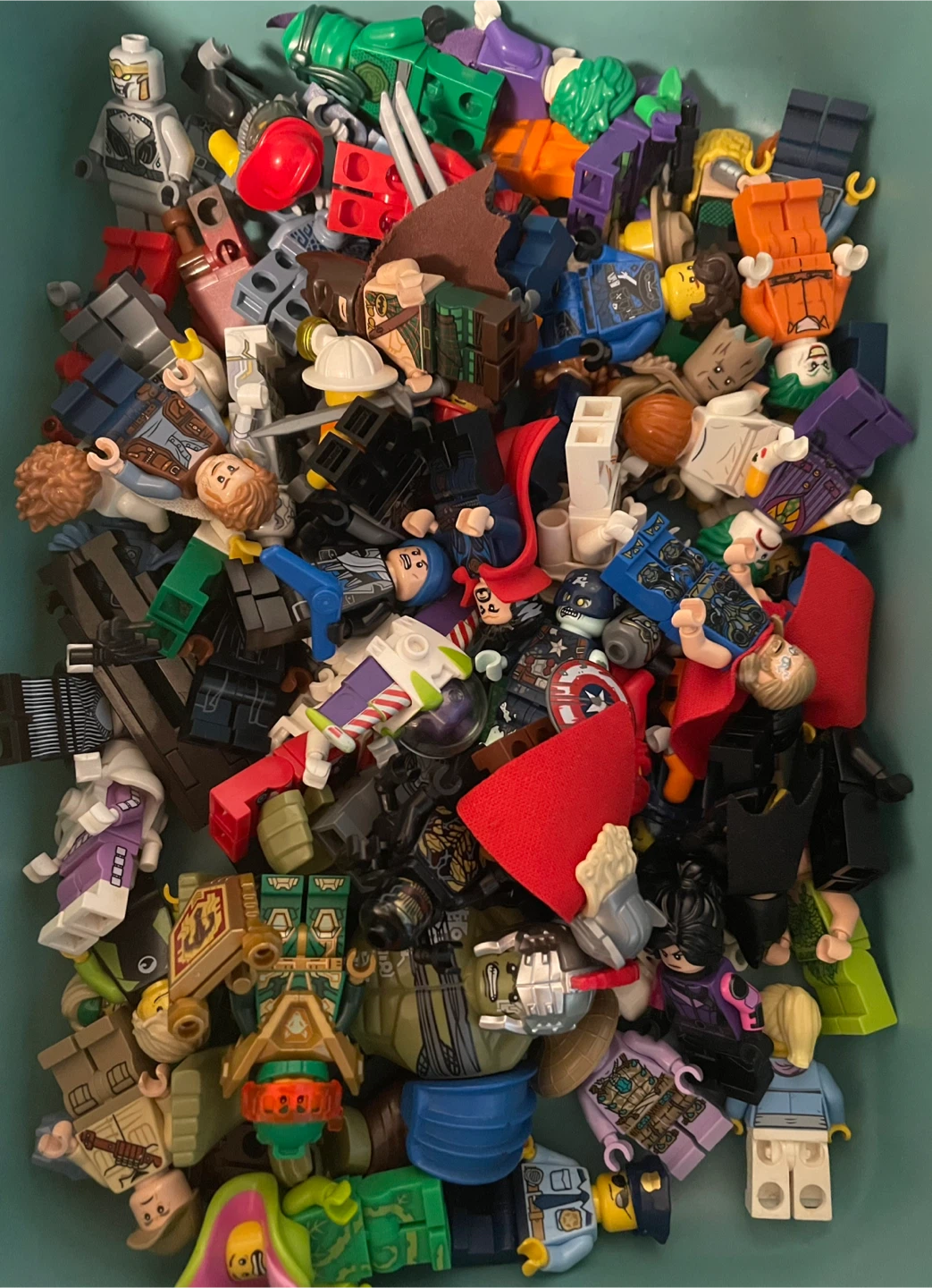 80 LEGO MINIFIGURES (READ DESCRIPTION)