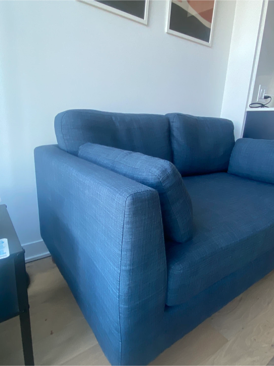 Wayfair love seat / couch - photo 2