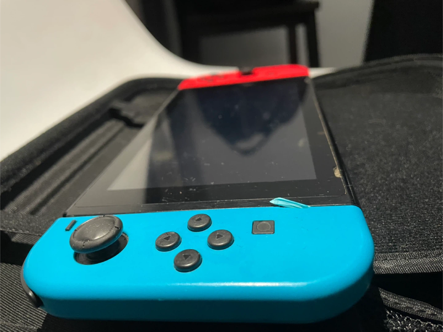 Nintendo Switch Included with Super Mario Kart 8 (with case) - photo 4