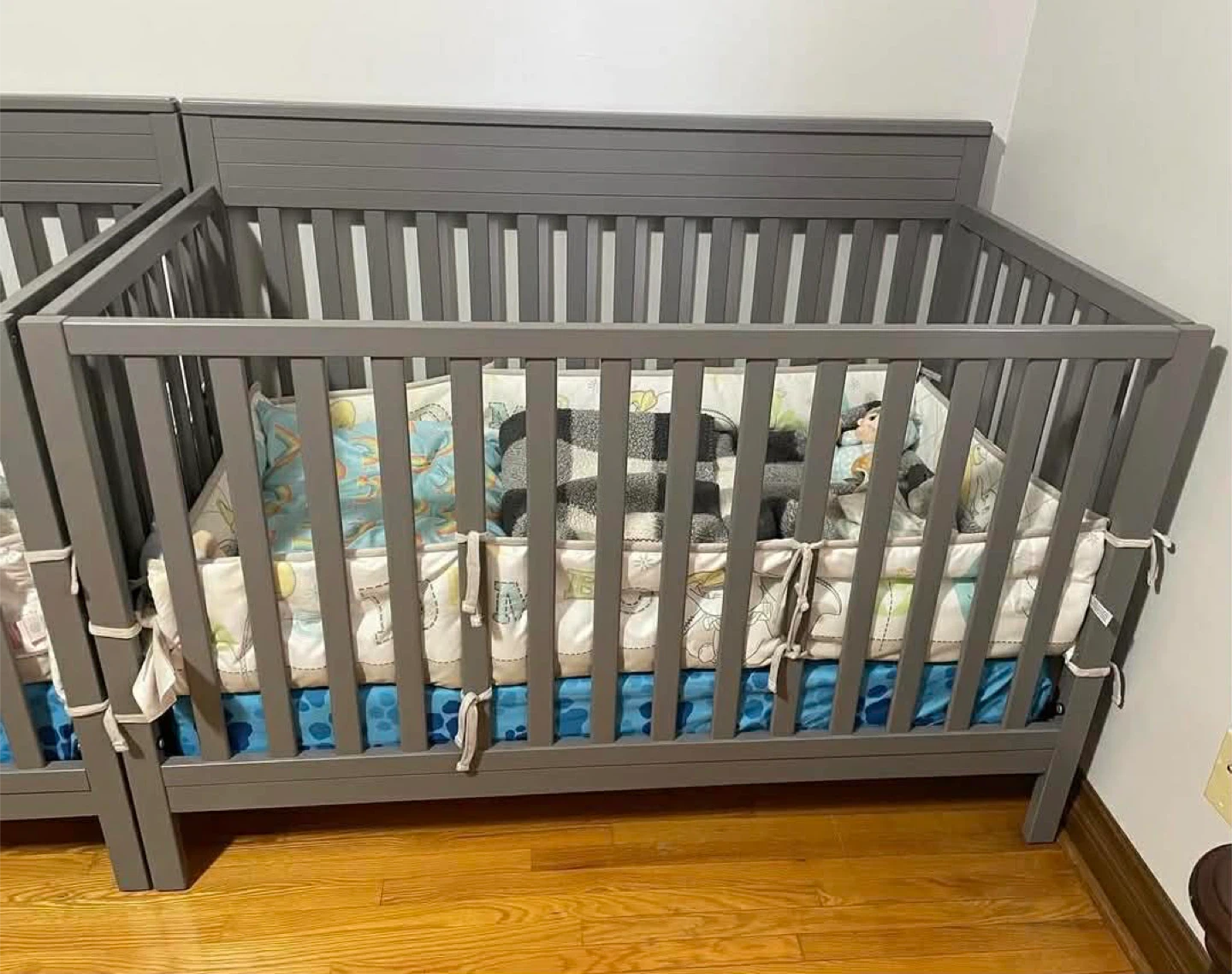 Baby crib