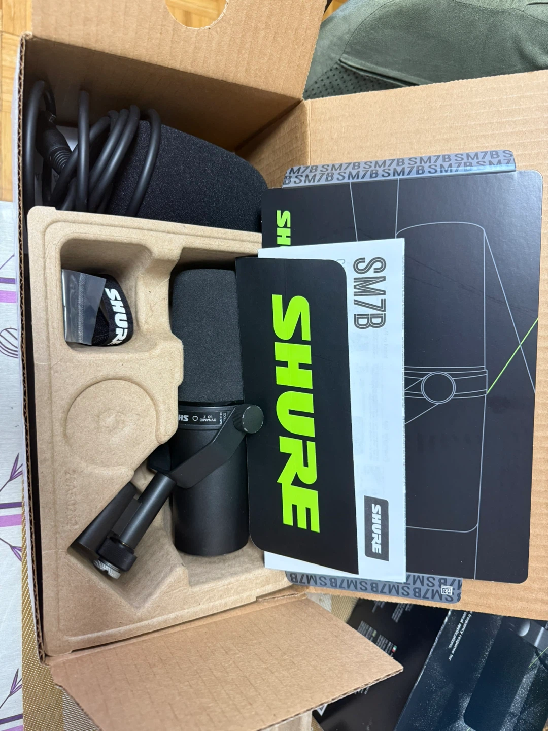 Shure SM7B & Focusrite Scarlett 2i2 Audio Interface - photo 3