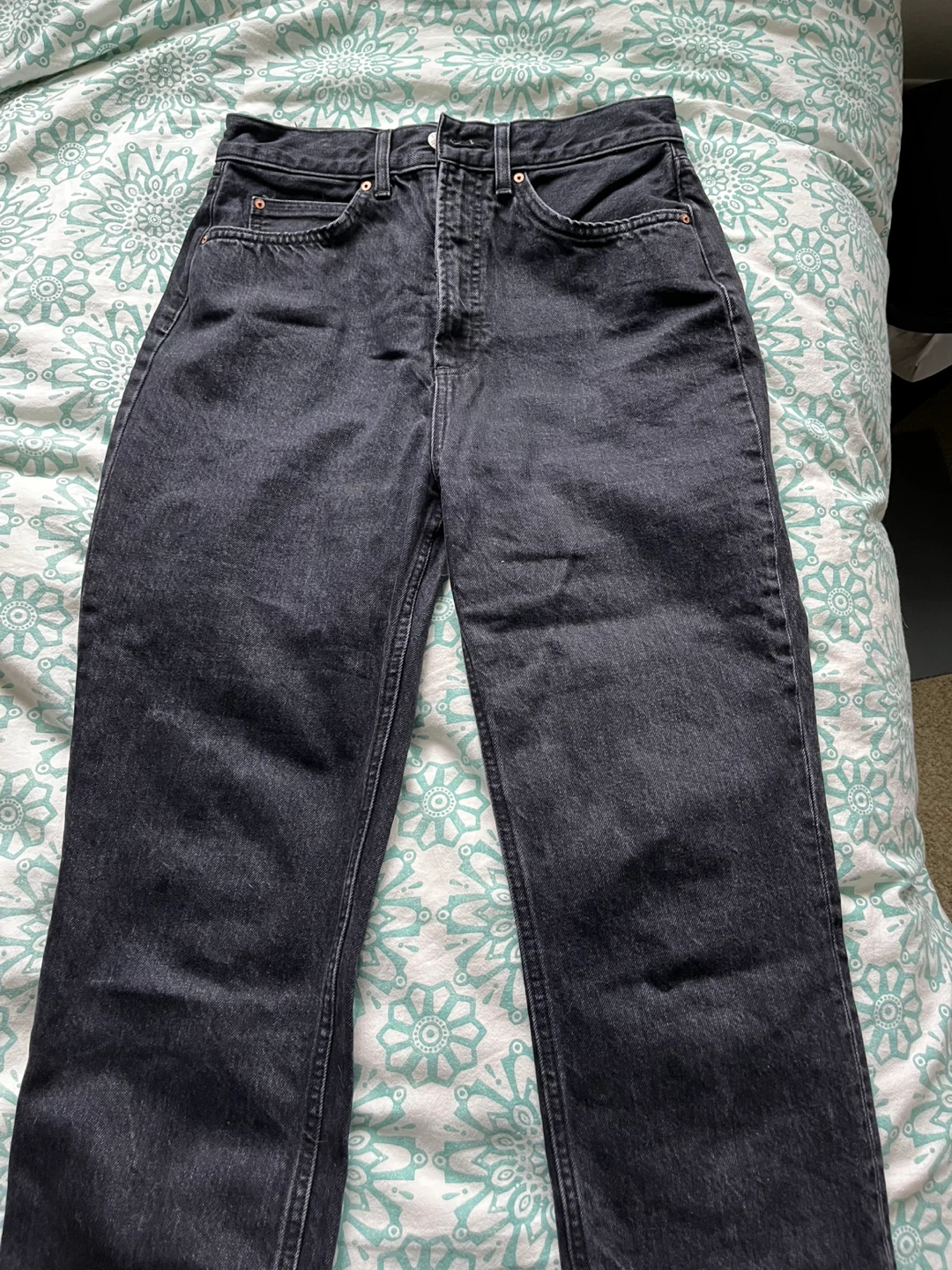 Black Denim Forum, high rise jeans!
