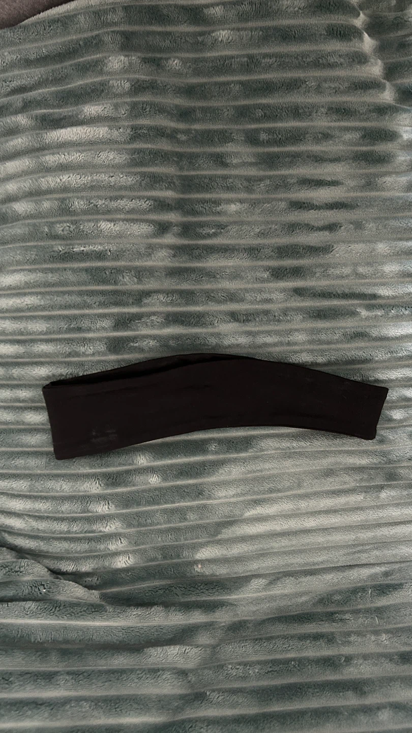 Lululemon Black Headband - photo 2