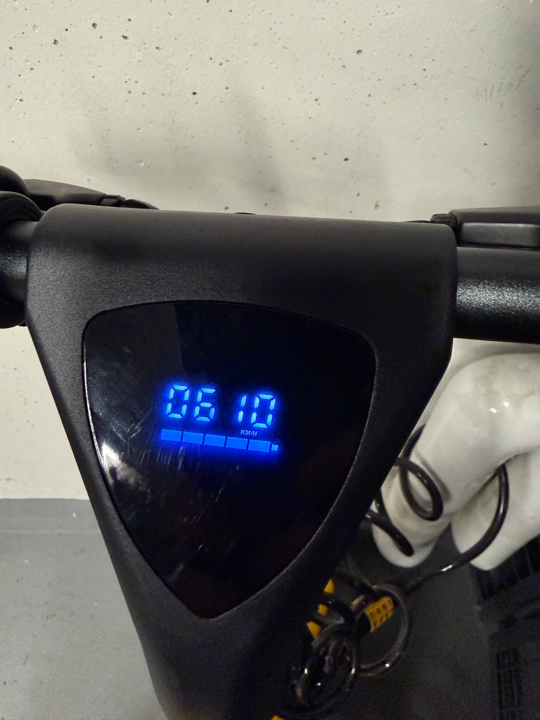 Glee Electric Bike Yellow - photo 4