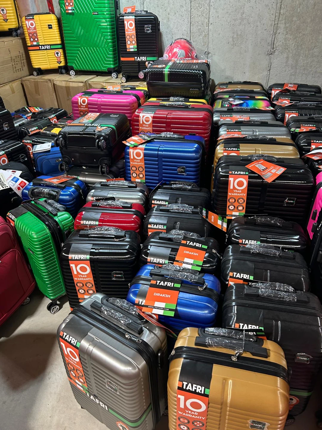 Carry on luggage sale - photo 3